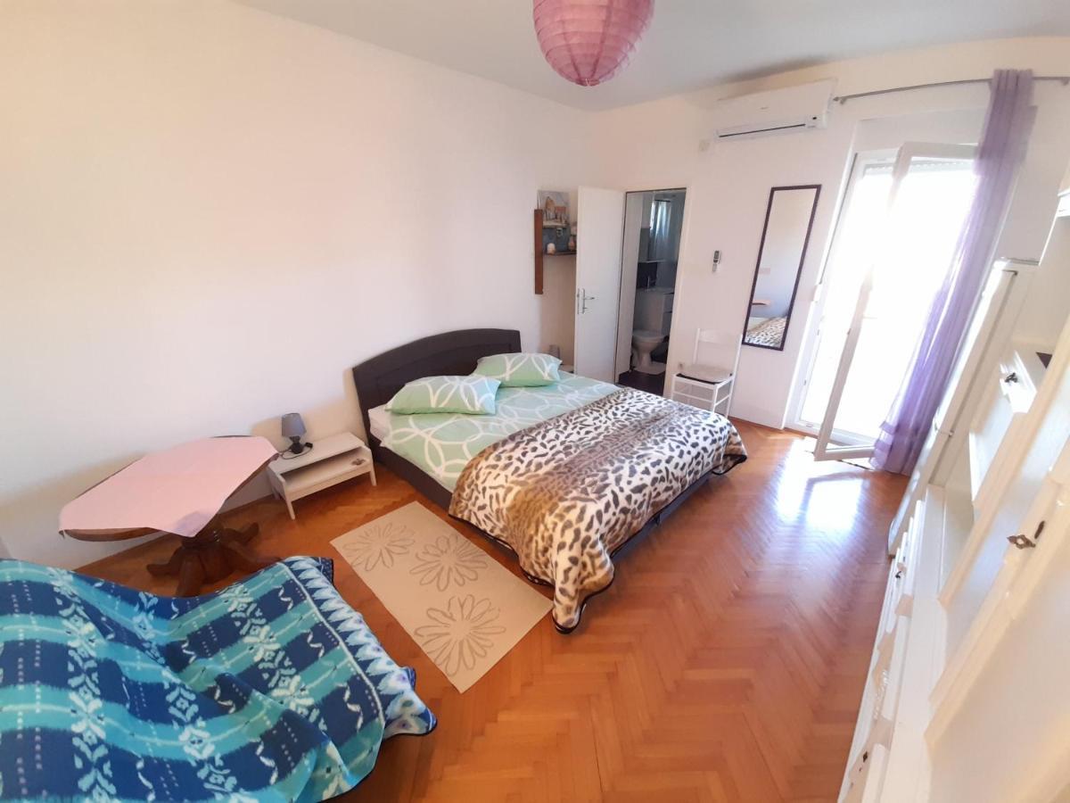 Perica Apartment And Perica Room With Separate Entrance Zára Kültér fotó