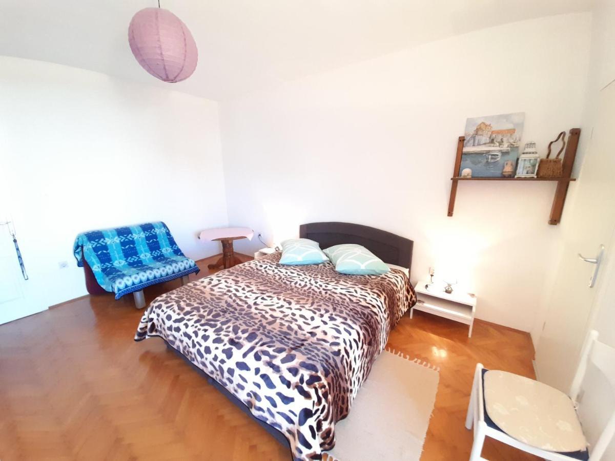 Perica Apartment And Perica Room With Separate Entrance Zára Kültér fotó