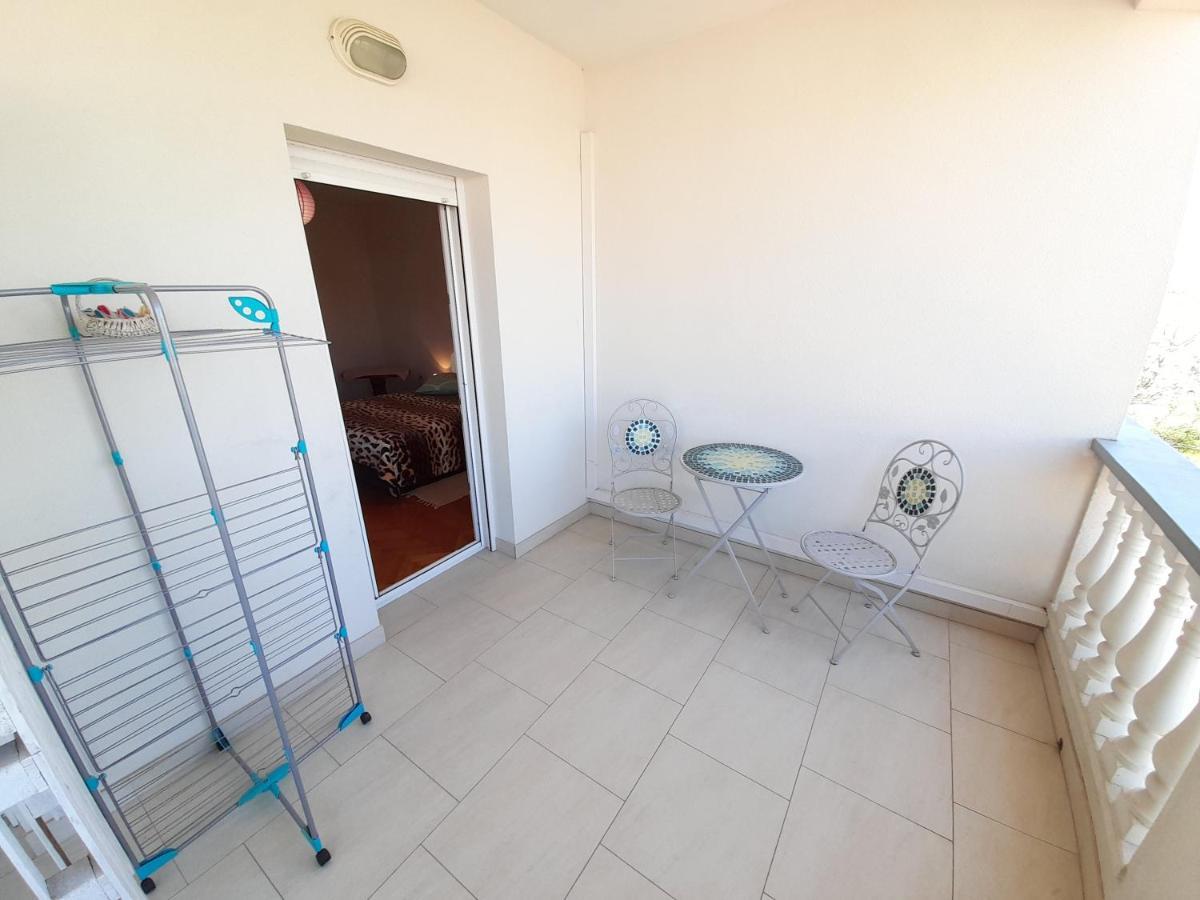 Perica Apartment And Perica Room With Separate Entrance Zára Kültér fotó