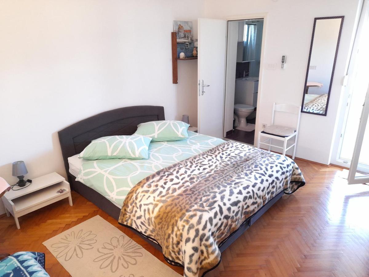 Perica Apartment And Perica Room With Separate Entrance Zára Kültér fotó