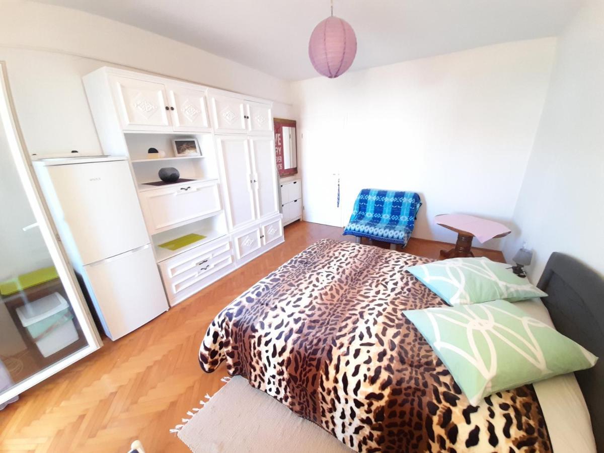 Perica Apartment And Perica Room With Separate Entrance Zára Kültér fotó