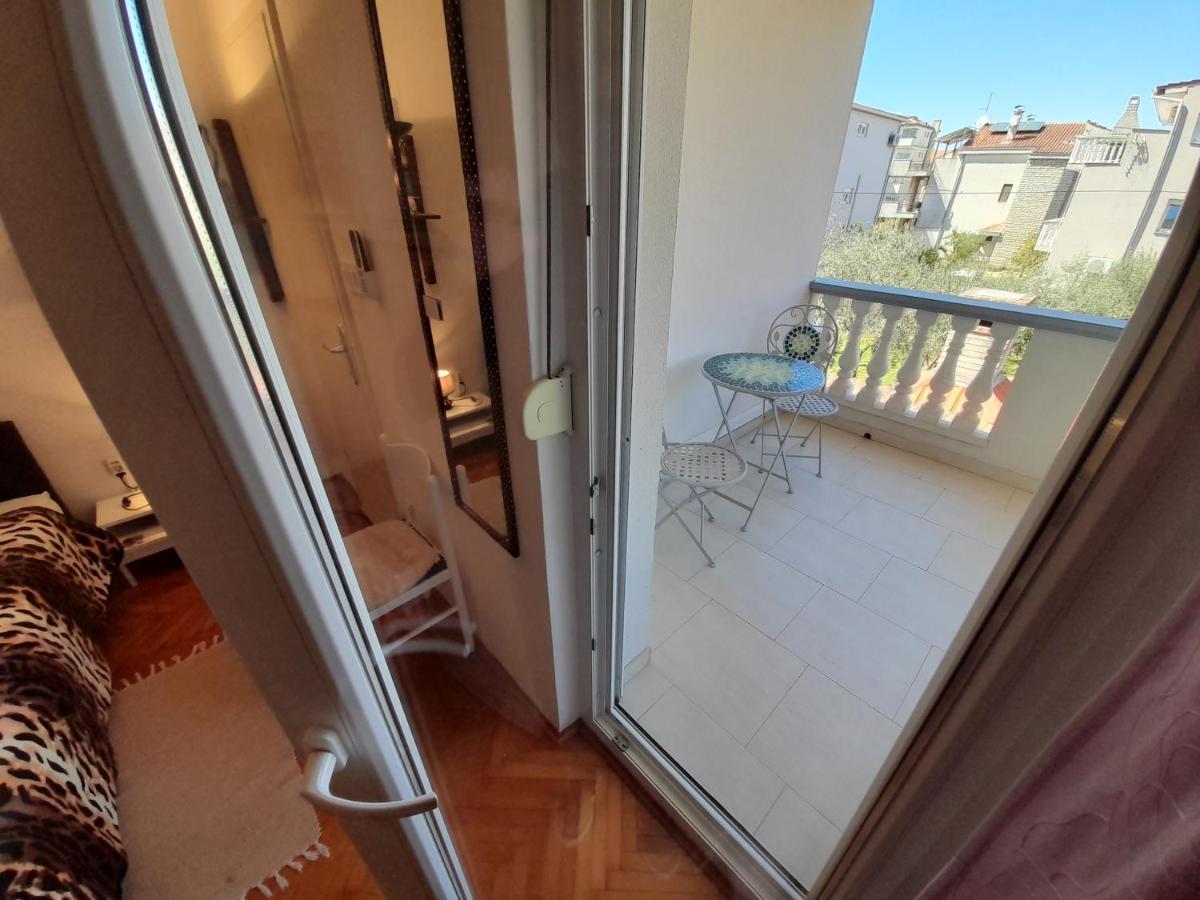 Perica Apartment And Perica Room With Separate Entrance Zára Kültér fotó