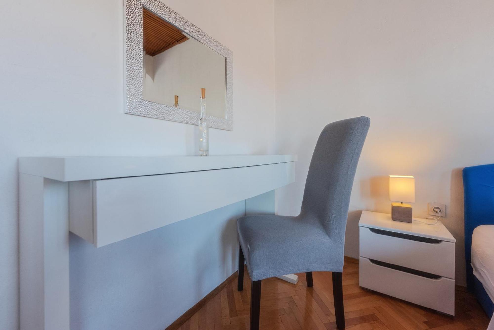 Perica Apartment And Perica Room With Separate Entrance Zára Kültér fotó